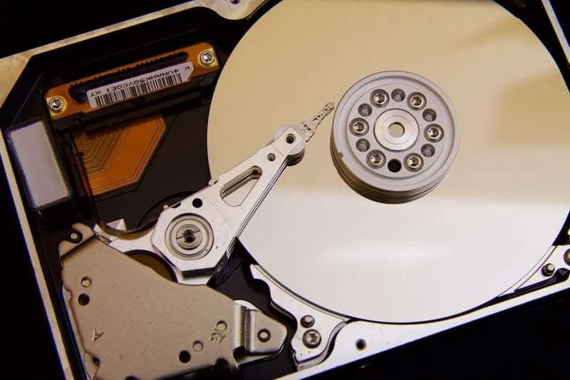 4 Cara Memeriksa Kesehatan Hard Disk di Laptop/PC Kamu 15 hdd inside 4 Cara Memeriksa Kesehatan Hard Disk di Laptop/PC Kamu 15 hdd inside