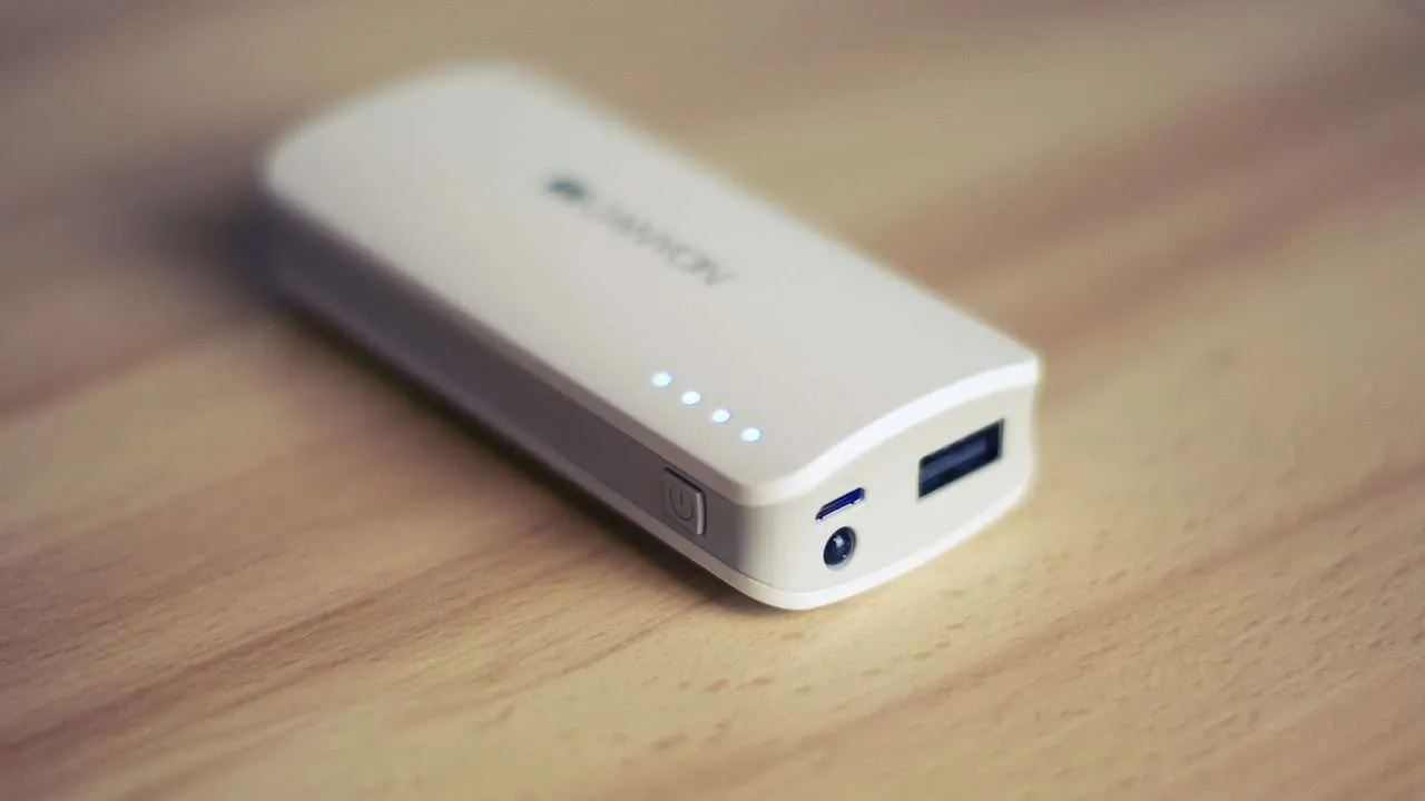 LED Power Bank 5 Cara Menggunakan Power Bank yang Benar Menurut Ilmuwan 3 LED Power Bank