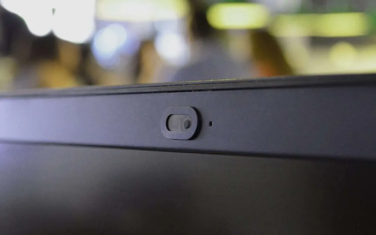 Cara Menonaktifkan Kamera Chromebook untuk Meningkatkan Privasi 3 webcam privacy switch Cara Menonaktifkan Kamera Chromebook untuk Meningkatkan Privasi 3 webcam privacy switch